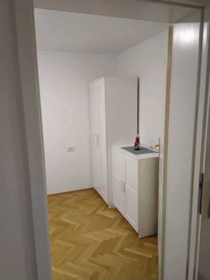 Apartament Zielona Wierzba Blisko Sky Tower Lägenhet Wrocław Exteriör bild
