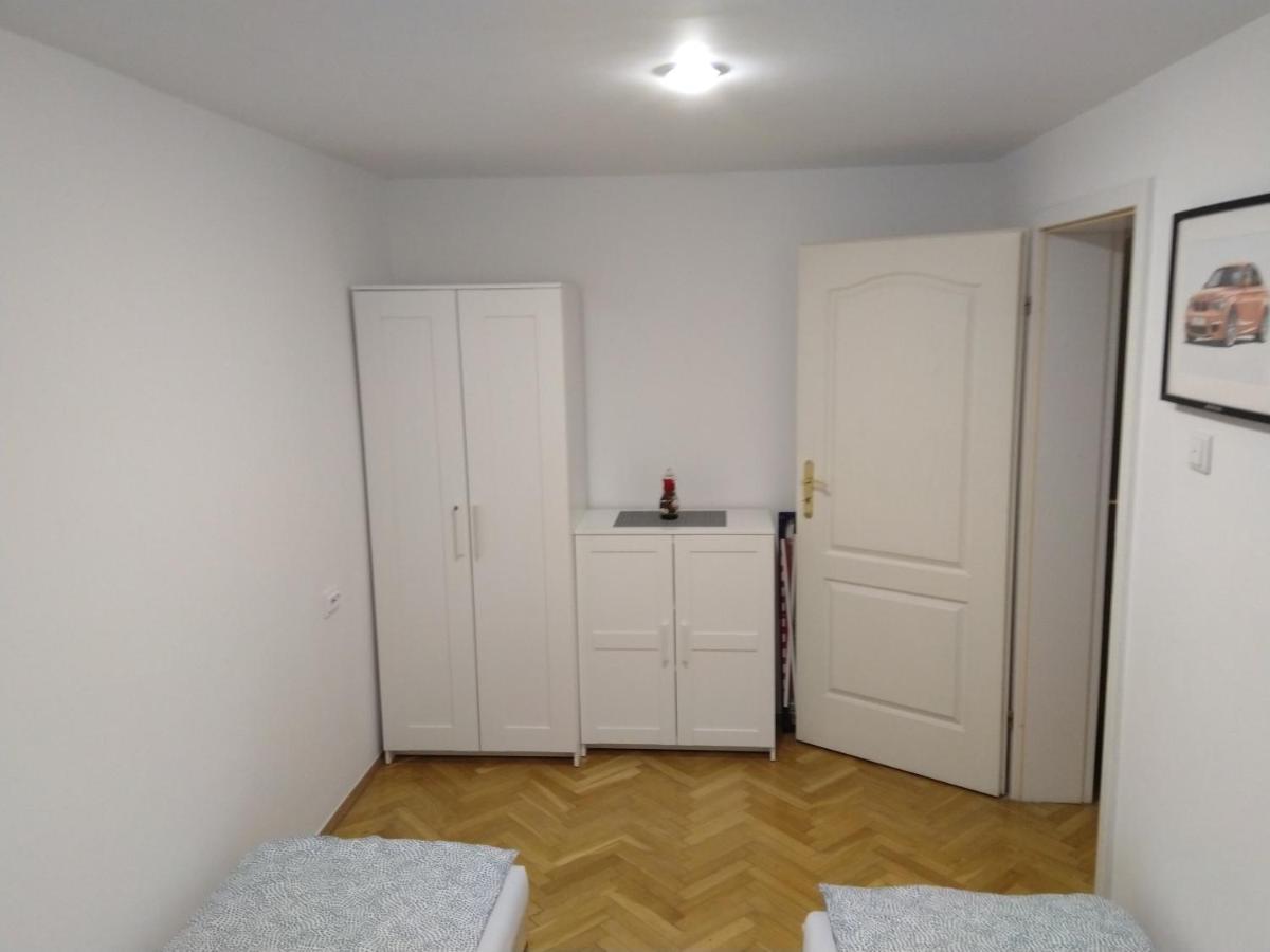 Apartament Zielona Wierzba Blisko Sky Tower Lägenhet Wrocław Exteriör bild
