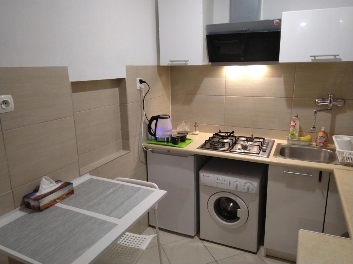 Apartament Zielona Wierzba Blisko Sky Tower Lägenhet Wrocław Exteriör bild