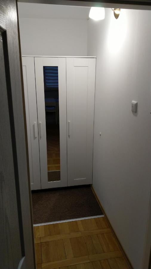 Apartament Zielona Wierzba Blisko Sky Tower Lägenhet Wrocław Exteriör bild