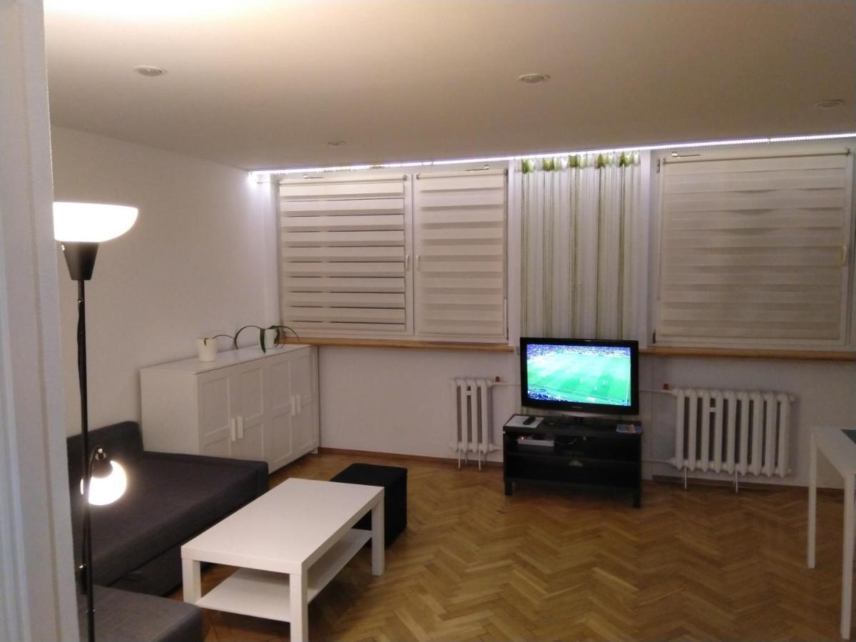 Apartament Zielona Wierzba Blisko Sky Tower Lägenhet Wrocław Exteriör bild